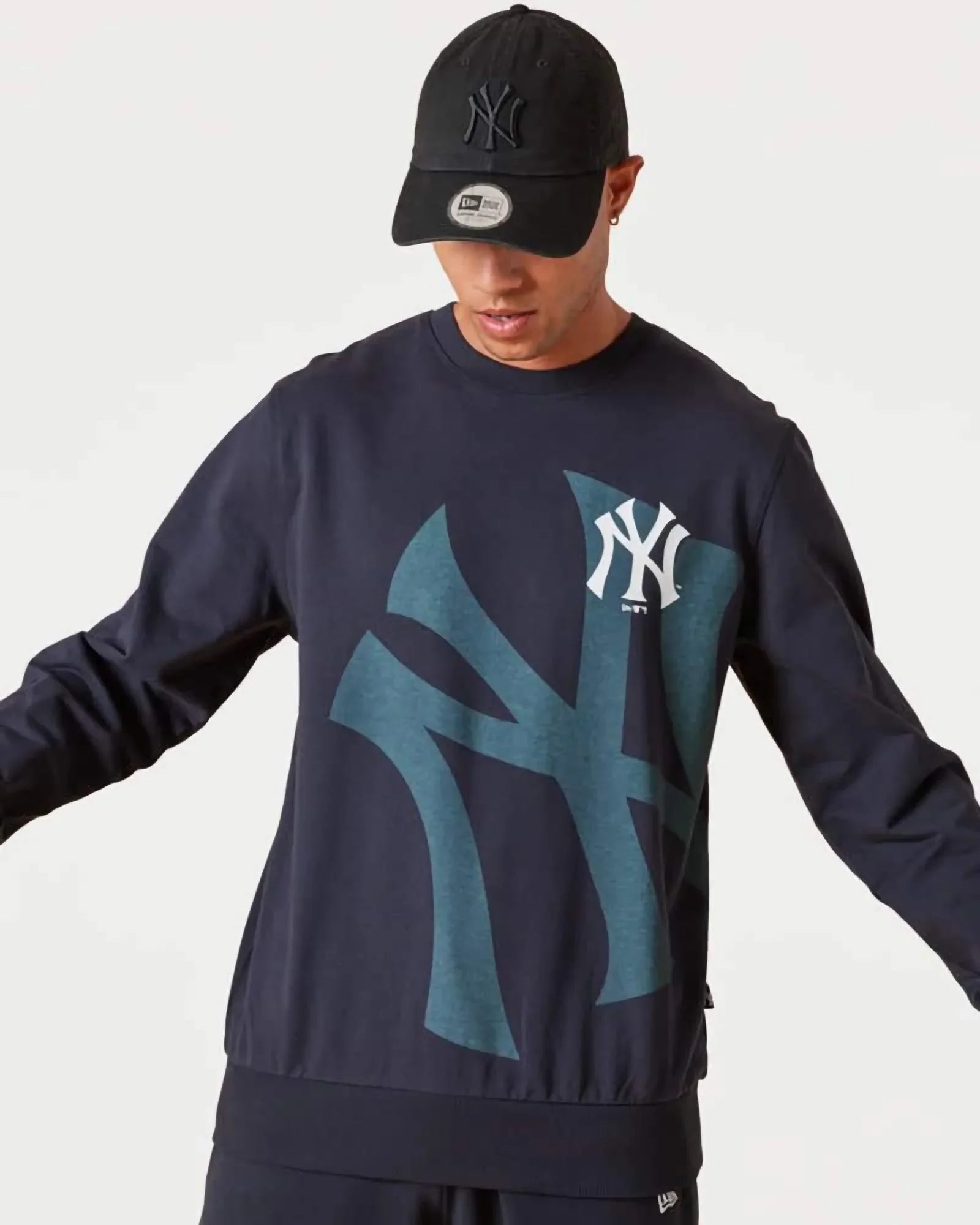 New Era Mlb Washed Pack Ny Yankees Graphic Crewneck Navy