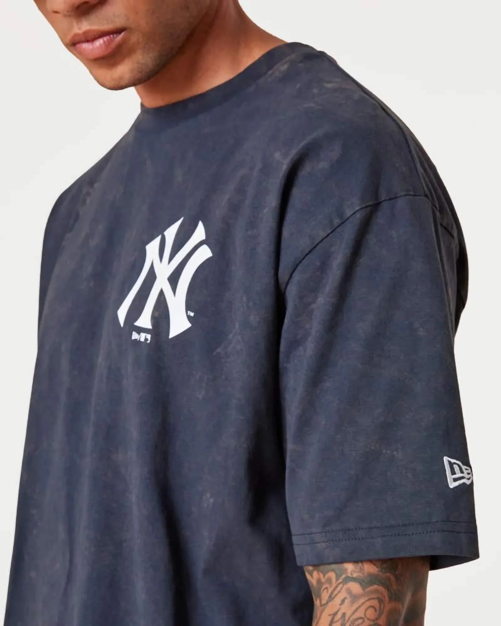 New Era Mlb Ny Yankees Logo Washed Pack Oversize Tee Navy Blue