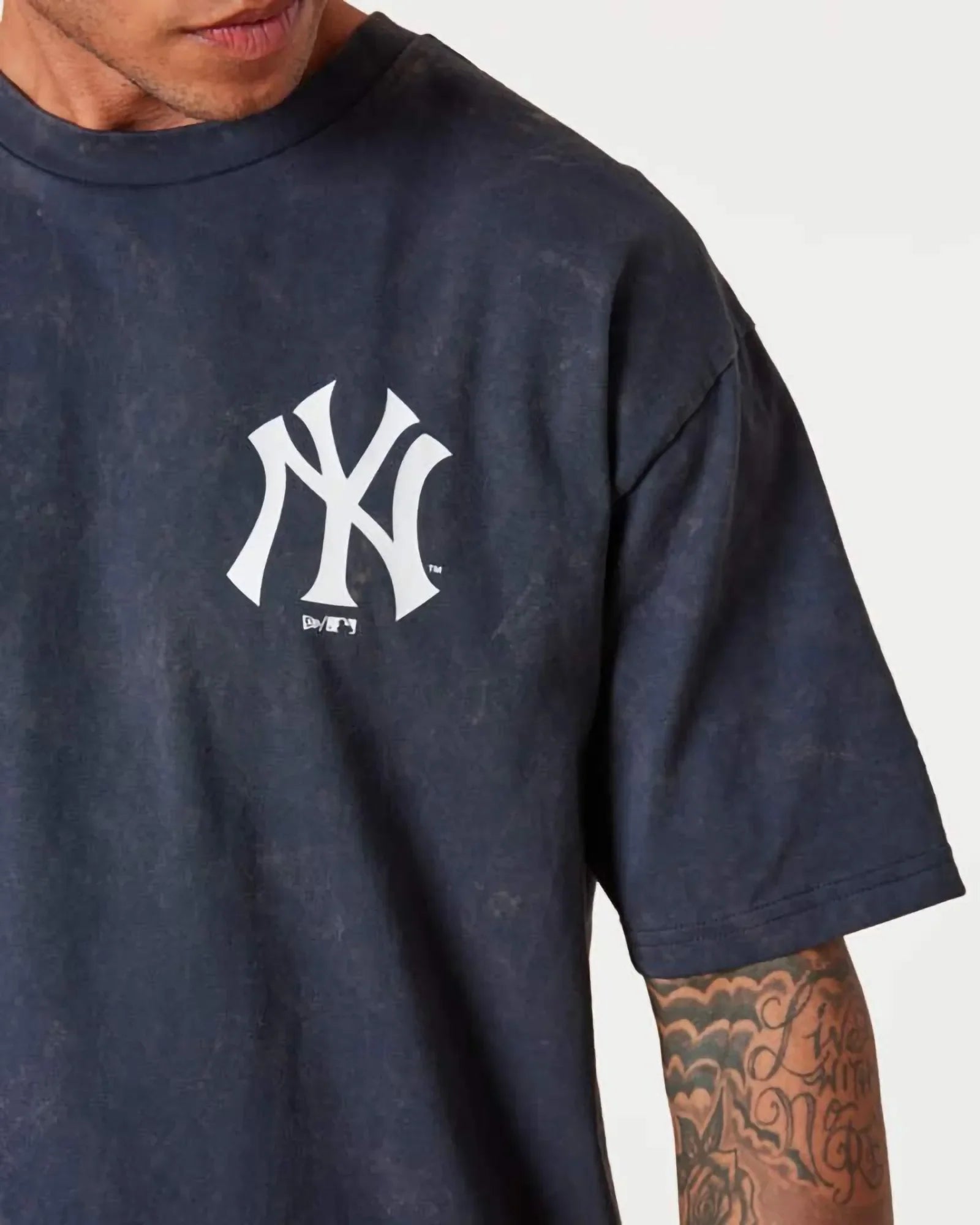 New Era Mlb Ny Yankees Logo Washed Pack Oversize Tee Navy Blue