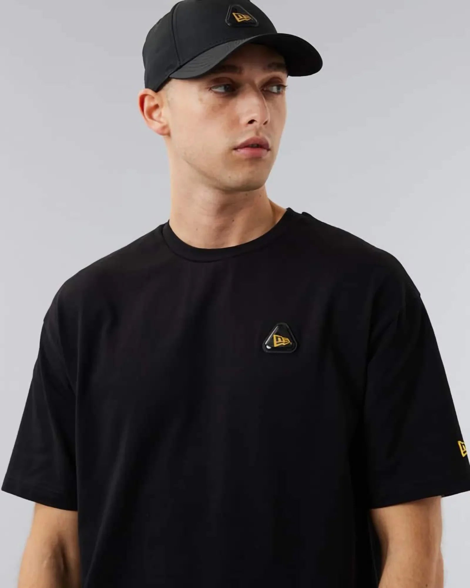 New Era Rubber Patch Oversize Tee Black