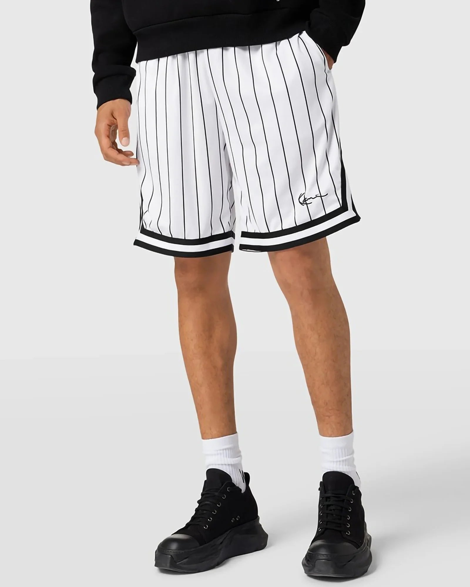 Karl Kani Kk Small Signature Pinstripe Mesh Shorts White / Black