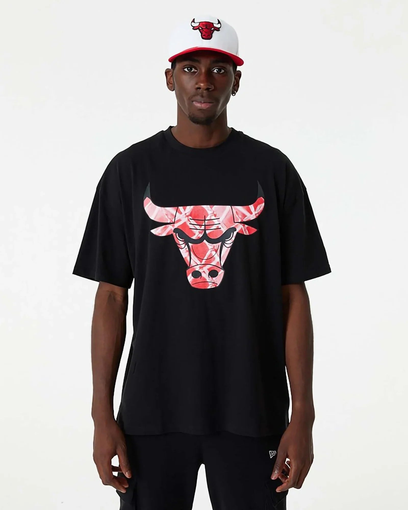 New Era Nba Chicago Bulls Infill Logo Oversize Tee Black