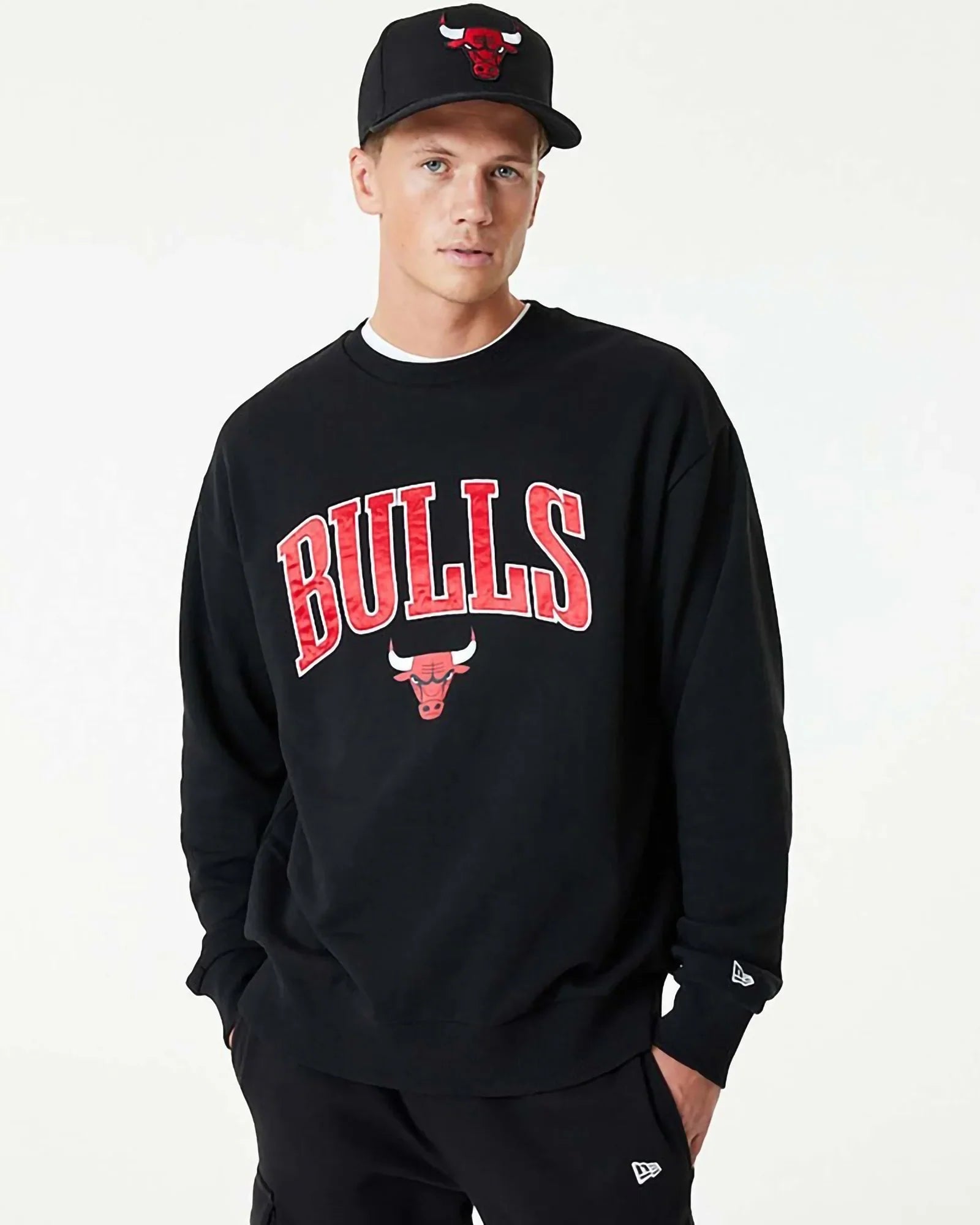 New Era Nba Chicago Bulls Applique Crewneck Black