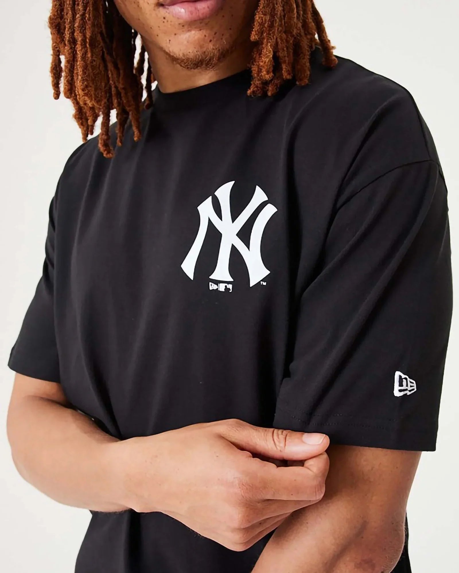 New Era Mlb New York Yankees Floral Graphic Oversize Tee Black