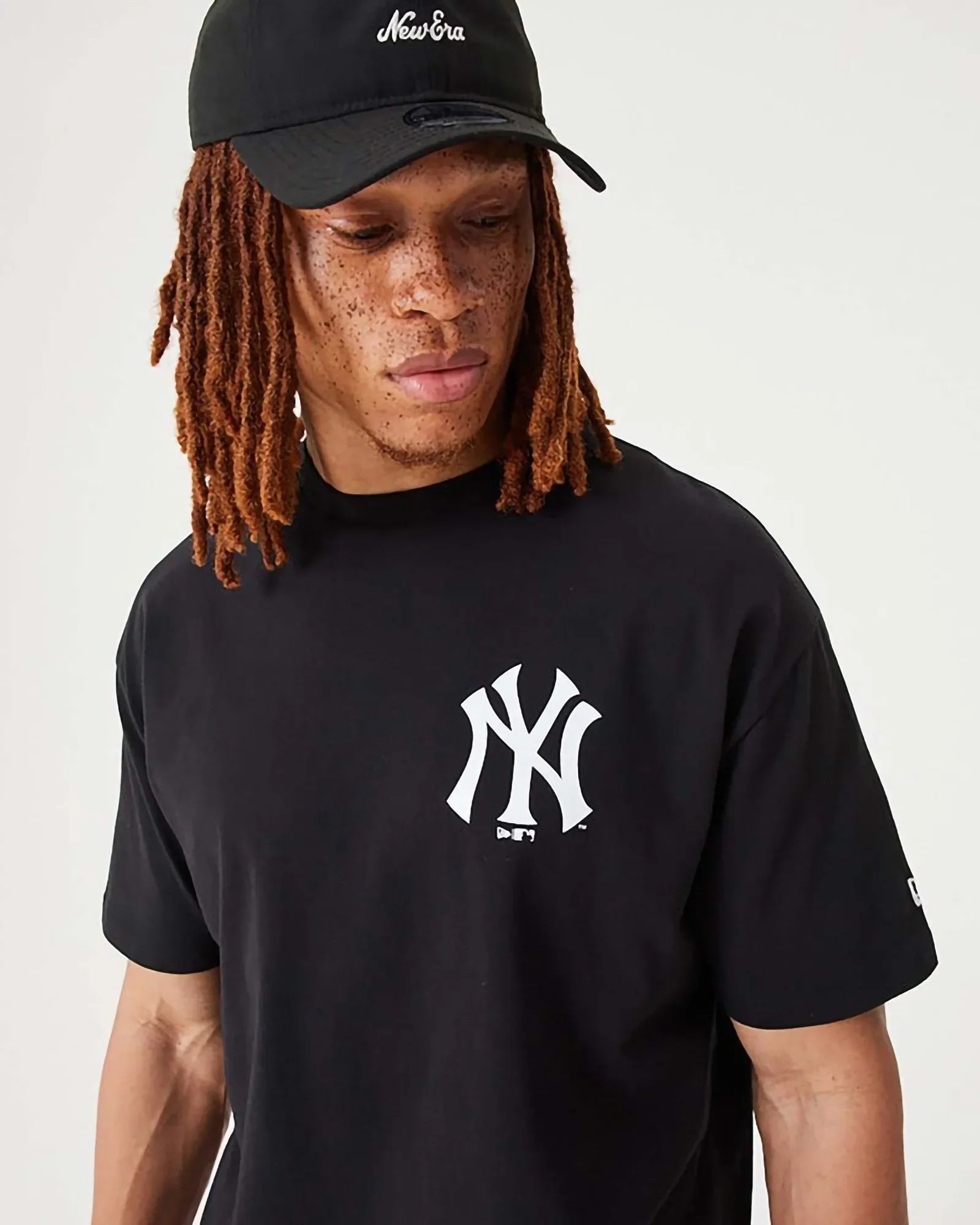 New Era Mlb New York Yankees Floral Graphic Oversize Tee Black