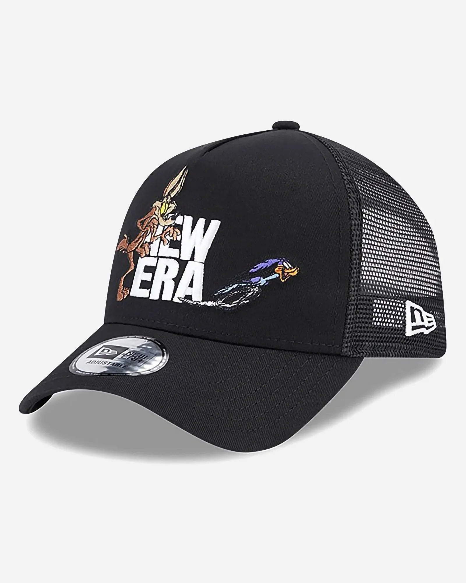 New Era Trucker Looney Tunes Willie And Coyote Black