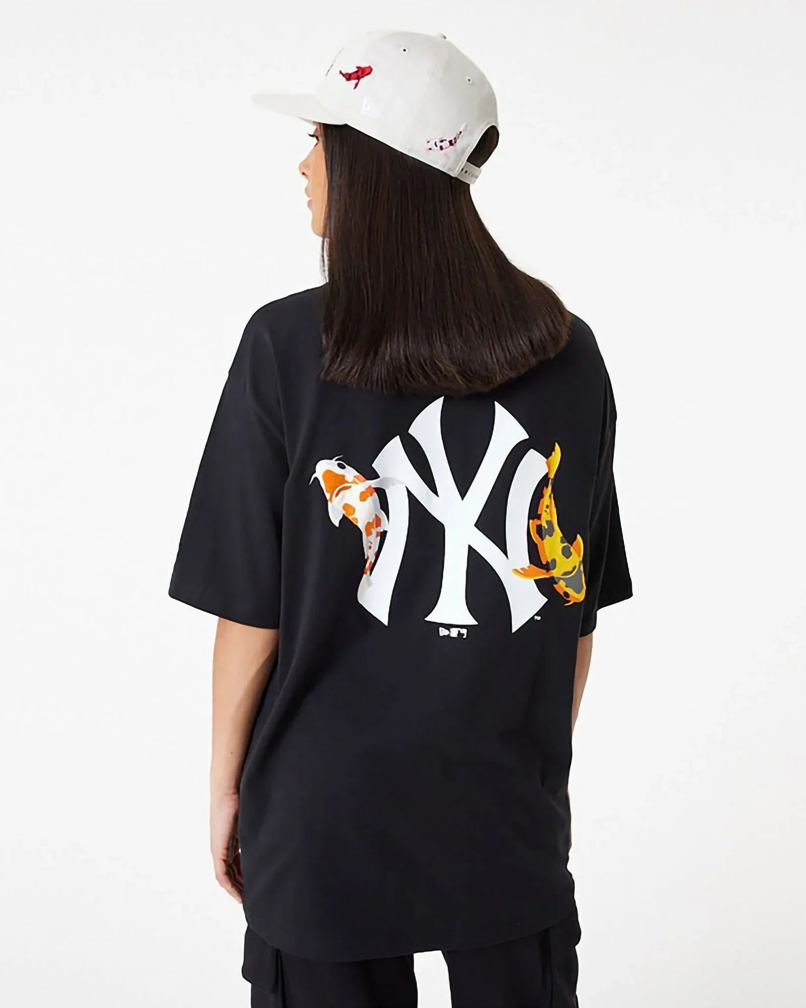 New Era Mlb New York Yankees Koi Fish Graphic Oversize Tee Black