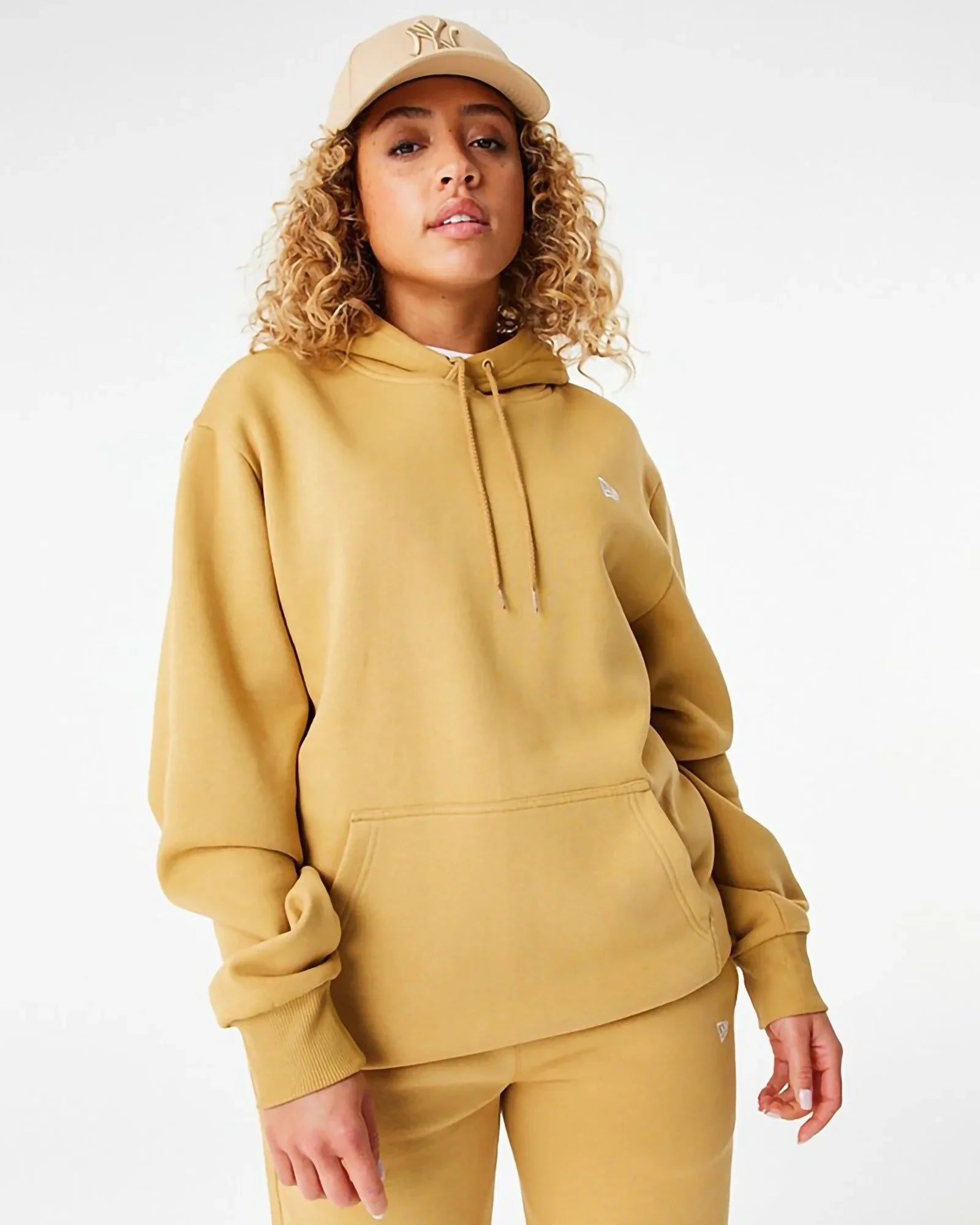 New Era Essentials Flag Hoody Light Brown