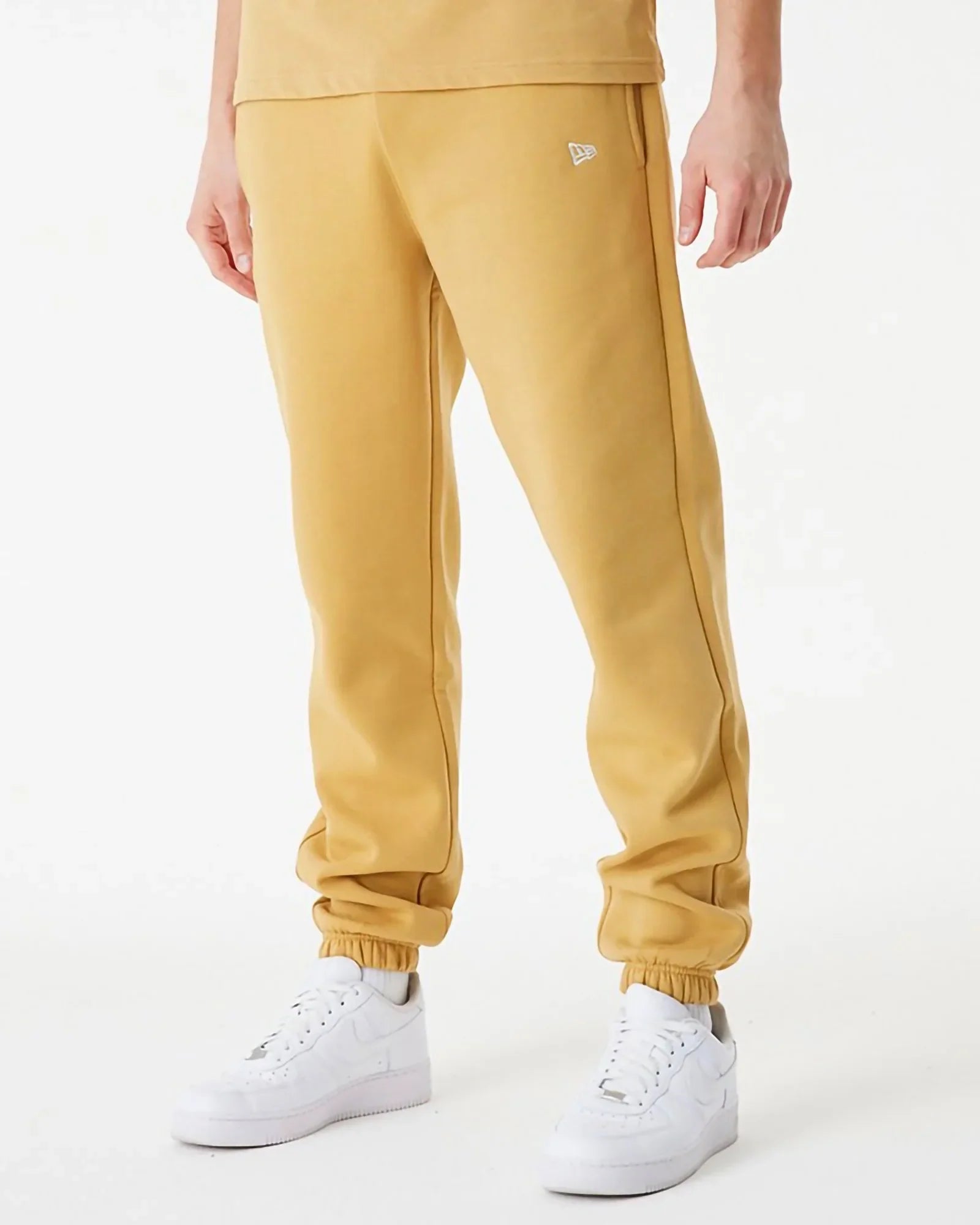 New Era Essentials Slim Jogger Light Brown