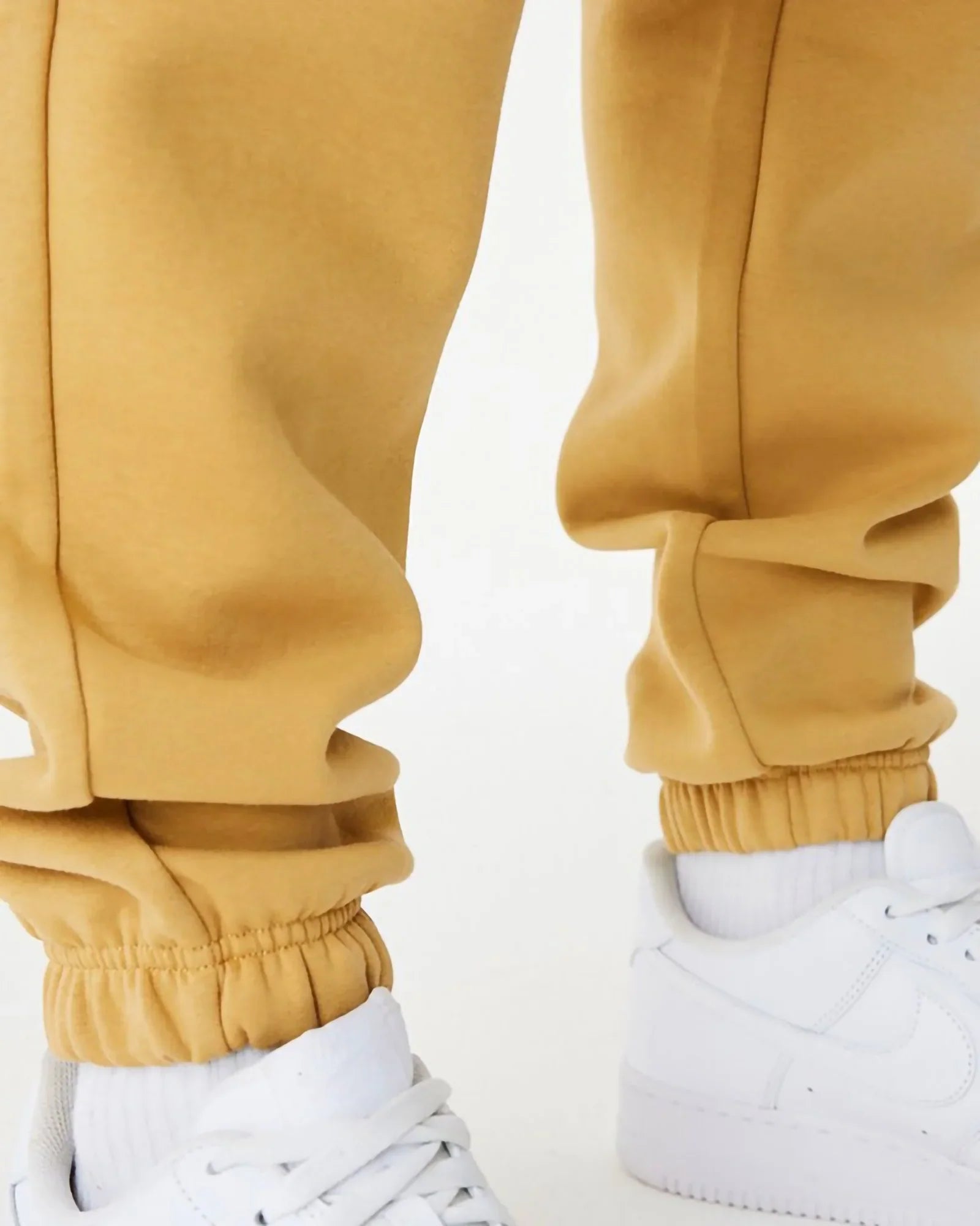 New Era Essentials Slim Jogger Light Brown