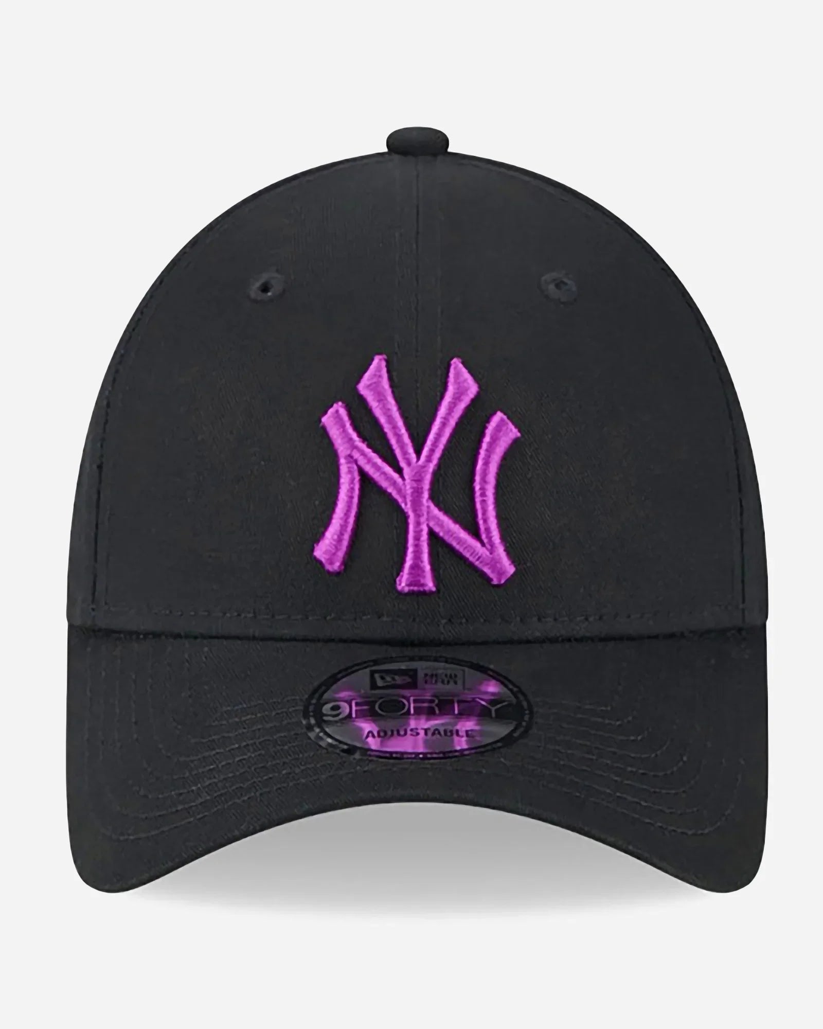 New Era 9forty New York Yankees League Essential Black / Dark Magenta