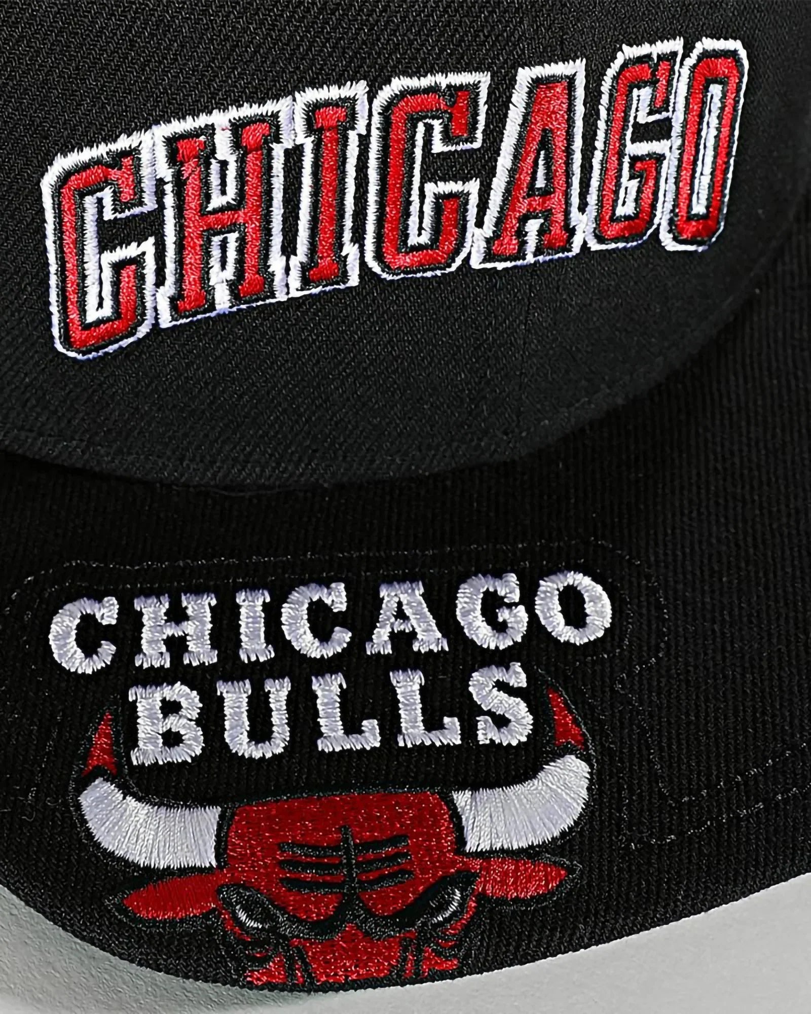 Mitchell & Ness Chicago Bulls Landed Snapback Black