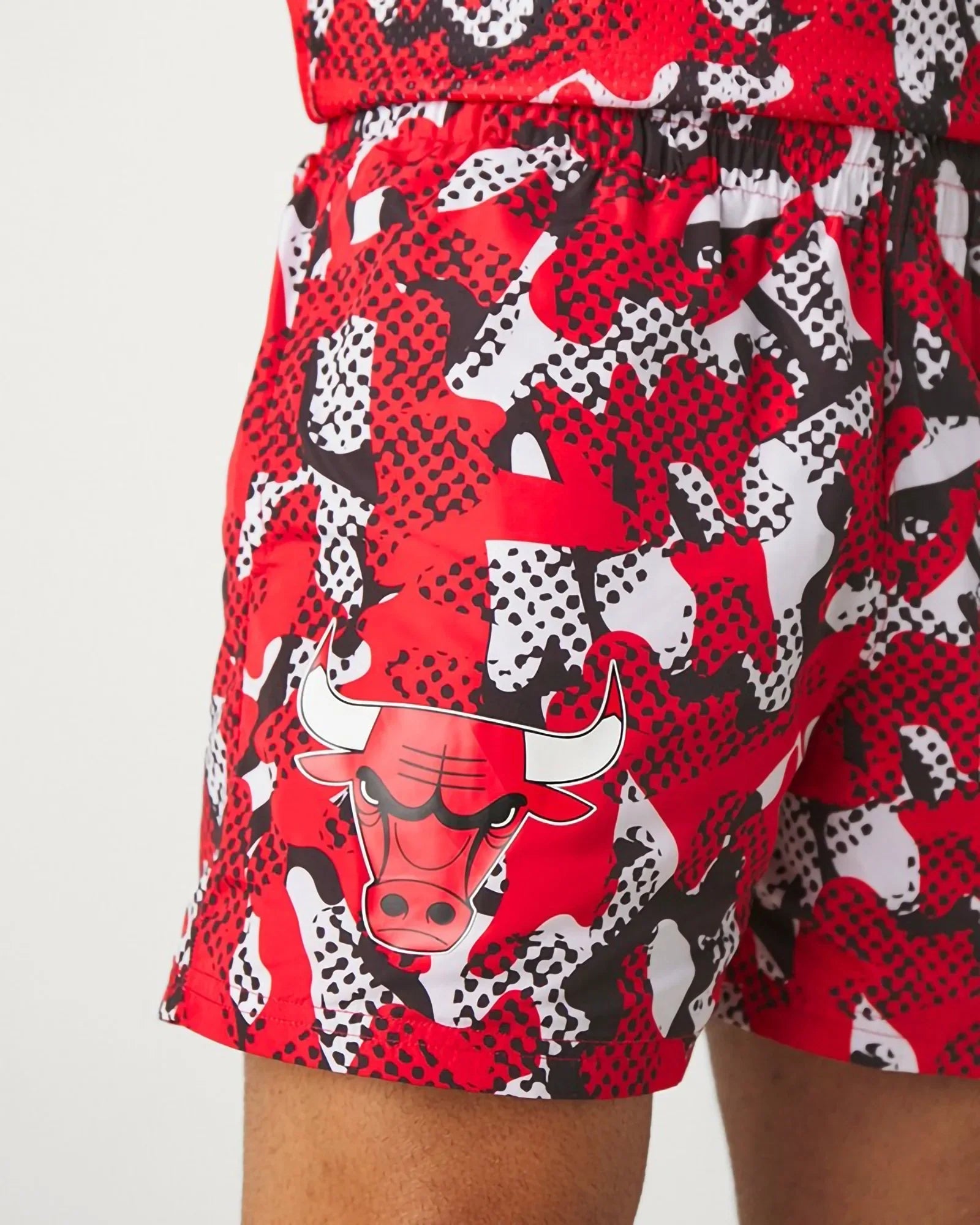 New Era Nba Chicago Bulls Shorts All Over Print Red