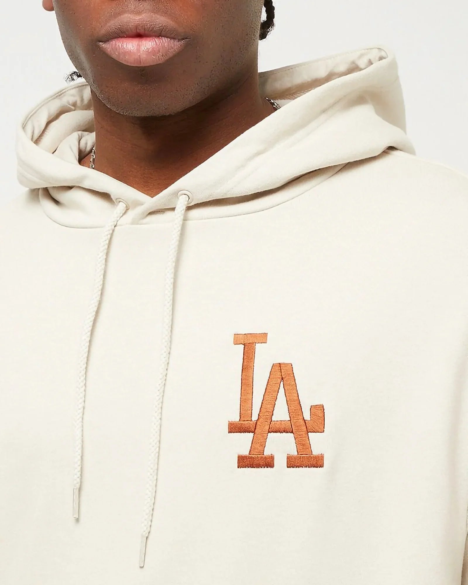 New Era La Dodgers League Essential Sticker Hoodie Oversize Panna