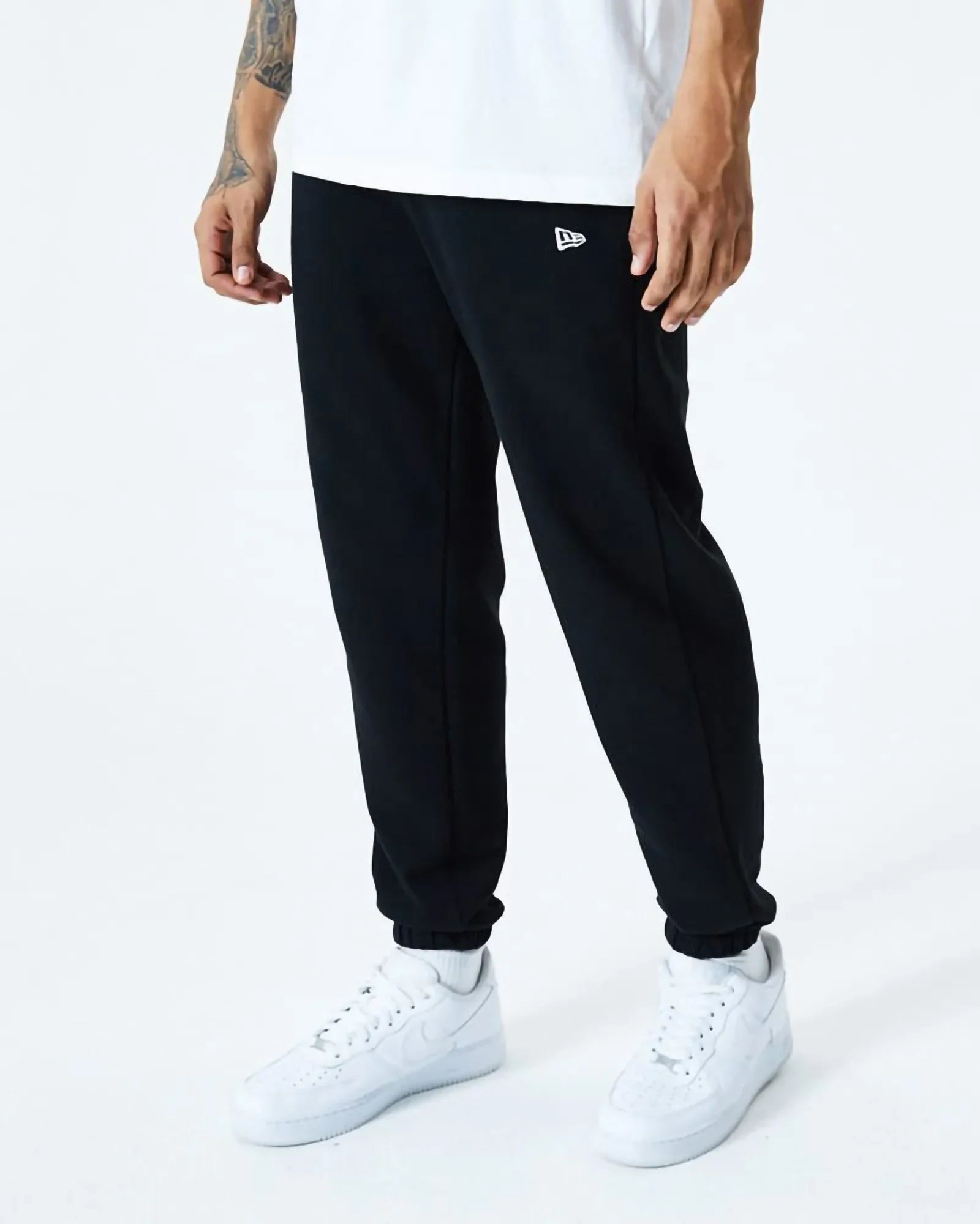 New Era Essential Jogger Black