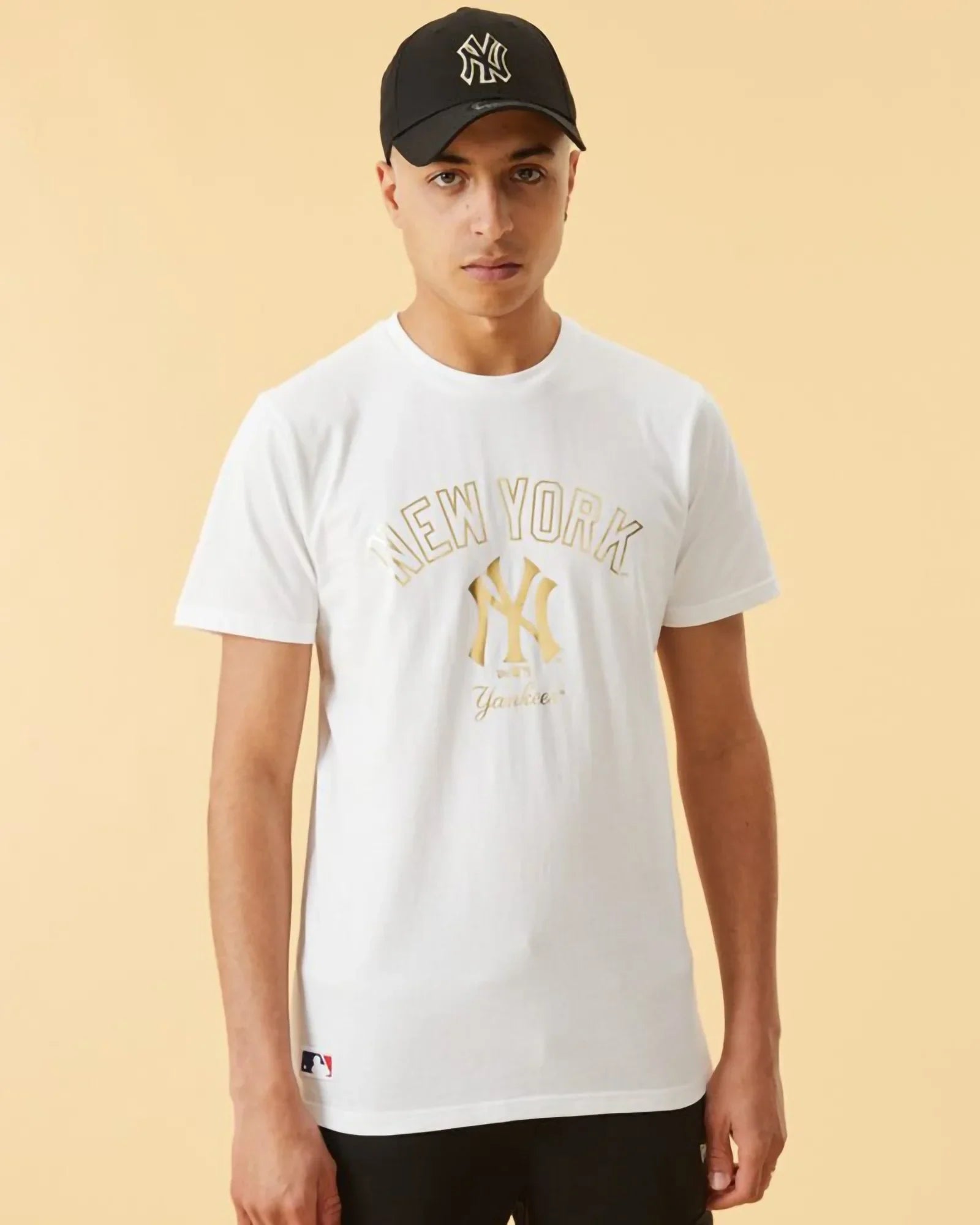 New Era New York Yankees Metallic Graphic Logo Tee White