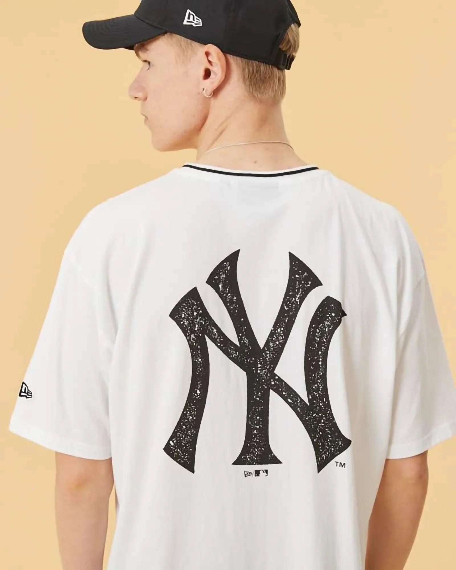 New Era New York Yankees Oversize Graphic Tee White