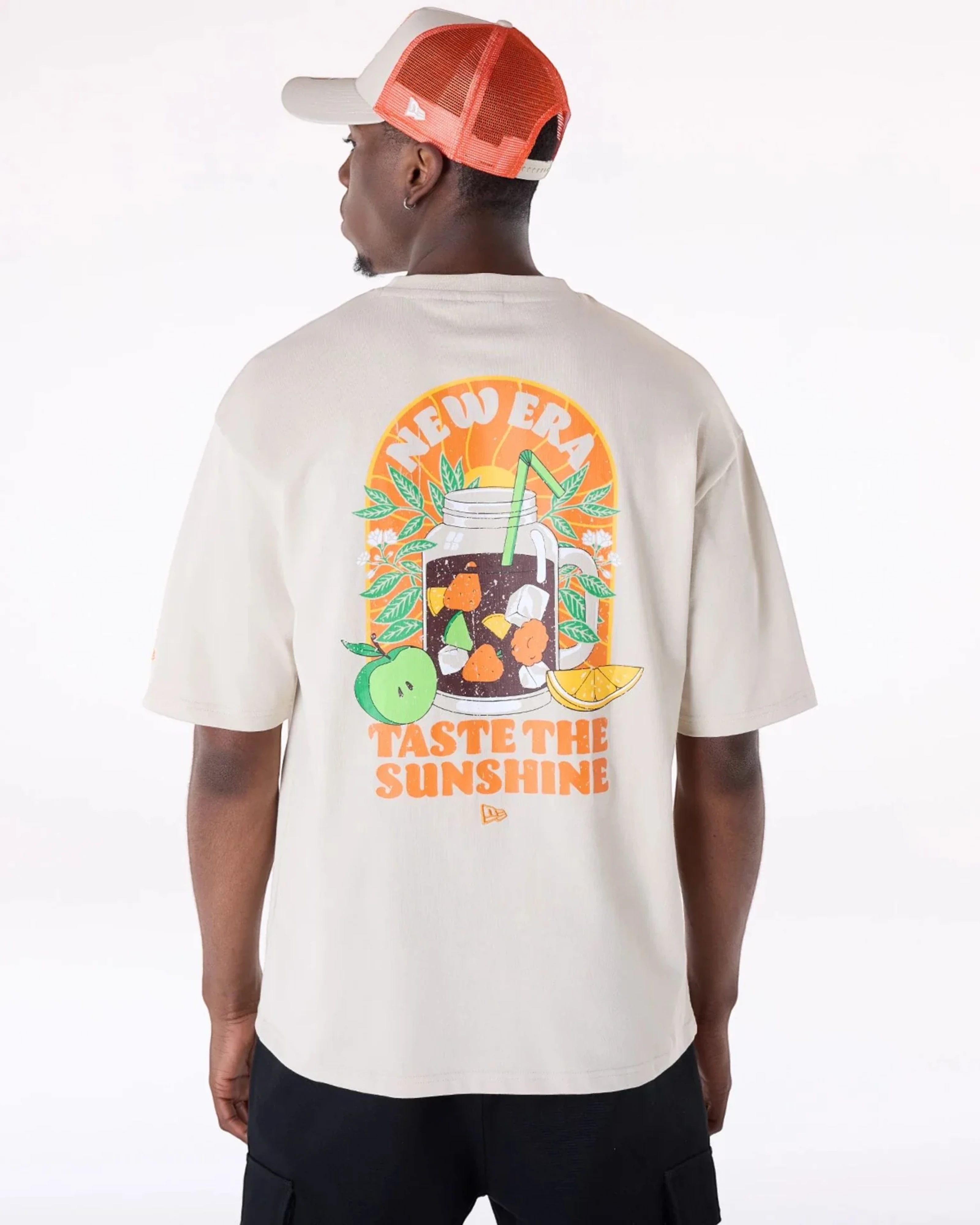 New Era T-Shirt Oversize Drink Graphic Stone